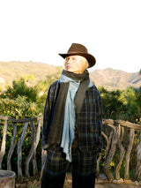 Fuzzy Feutre Two Color Shawl