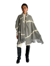 Perou Lightning Stole