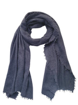 Fuzzy Feutre Shawl