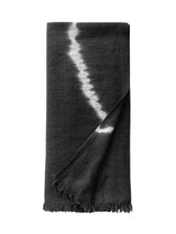 Black-White-Cashmere-Perou-Lightning-Stole - Denis-Colomb-Lifestyle