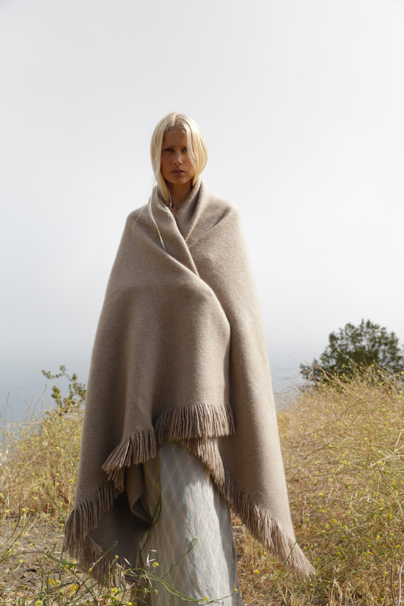 BLANKETS & THROWS – Denis Colomb Lifestyle