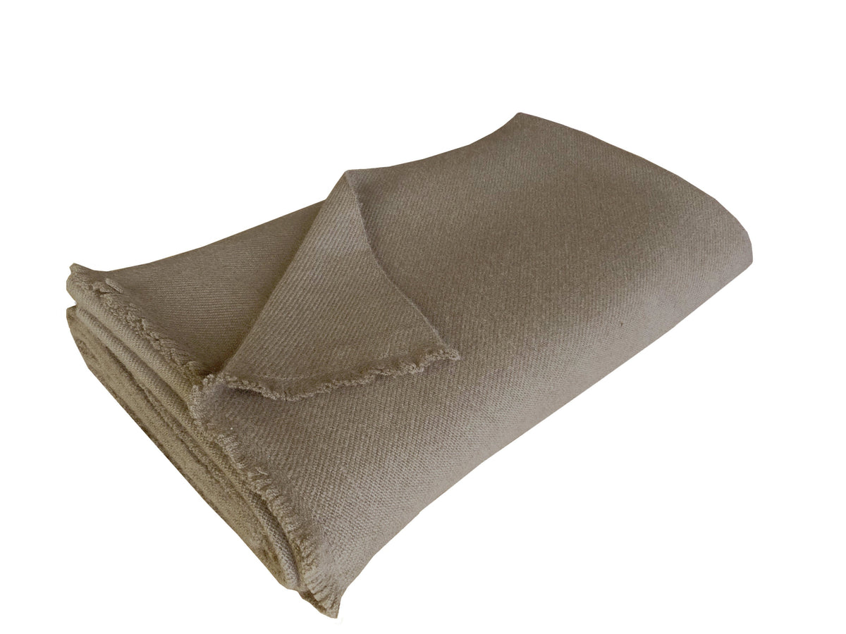 BLANKETS & THROWS – Denis Colomb Lifestyle