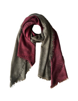 Fuzzy Feutre Two Color Shawl