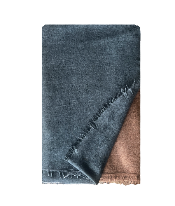 Fuzzy Feutre Two Color Shawl