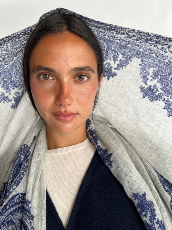 Shalimar Fuzzy Feutre Shawl