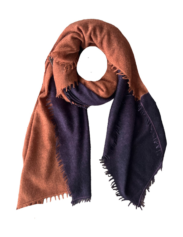 Fuzzy Feutre Two Color Shawl