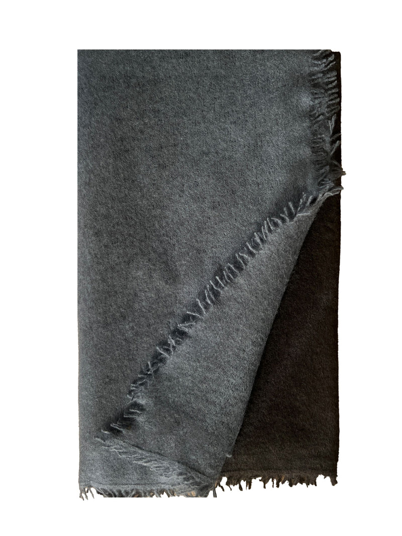 Fuzzy Feutre Two Color Shawl