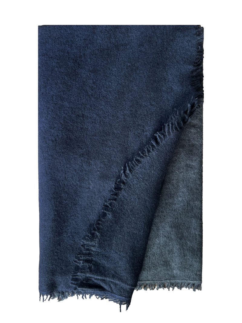 Fuzzy Feutre Two Color Shawl