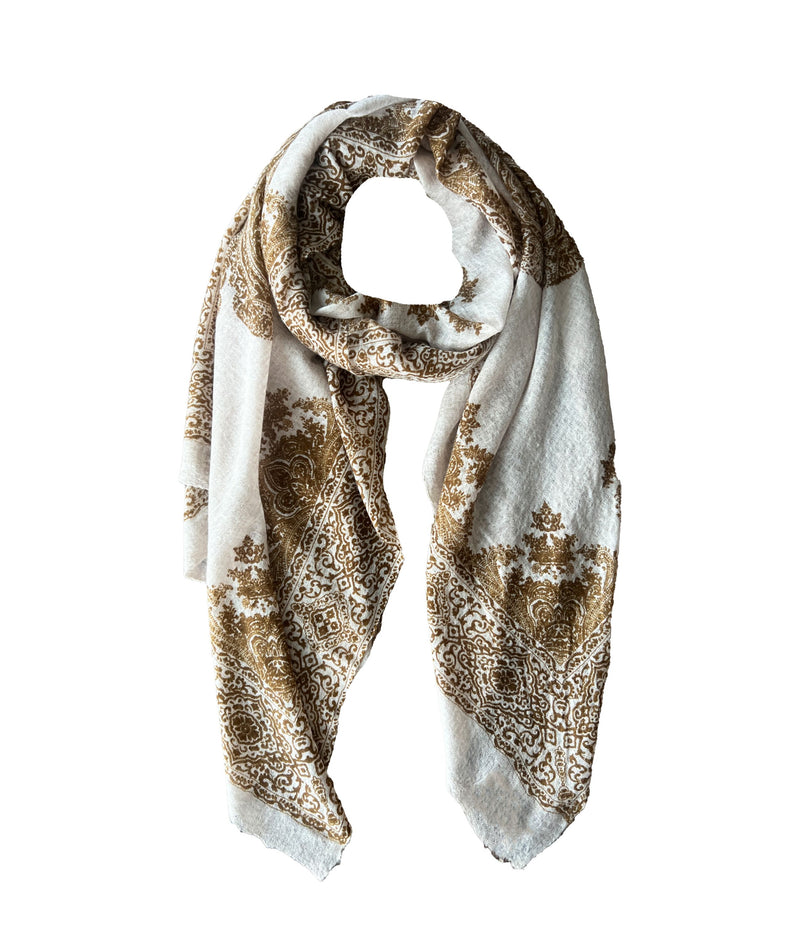 Shalimar Fuzzy Feutre Shawl