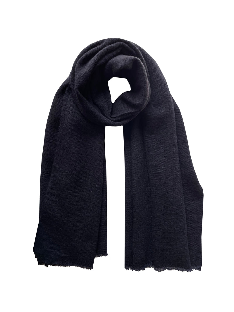 Yak-Cashmere-Namche-Two-Tone-Stole-Denis-Colomb-Lifestyle