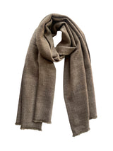 Yak-Cashmere-Namche-Two-Tone-Stole-Denis-Colomb-Lifestyle